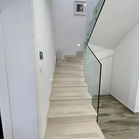 Ferienpark Modern Penthouse With Jacuzzi & Terrace Split